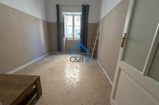 Appartamento uso ufficio