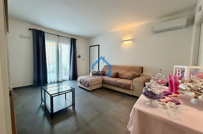 Appartamento con ampia veranda